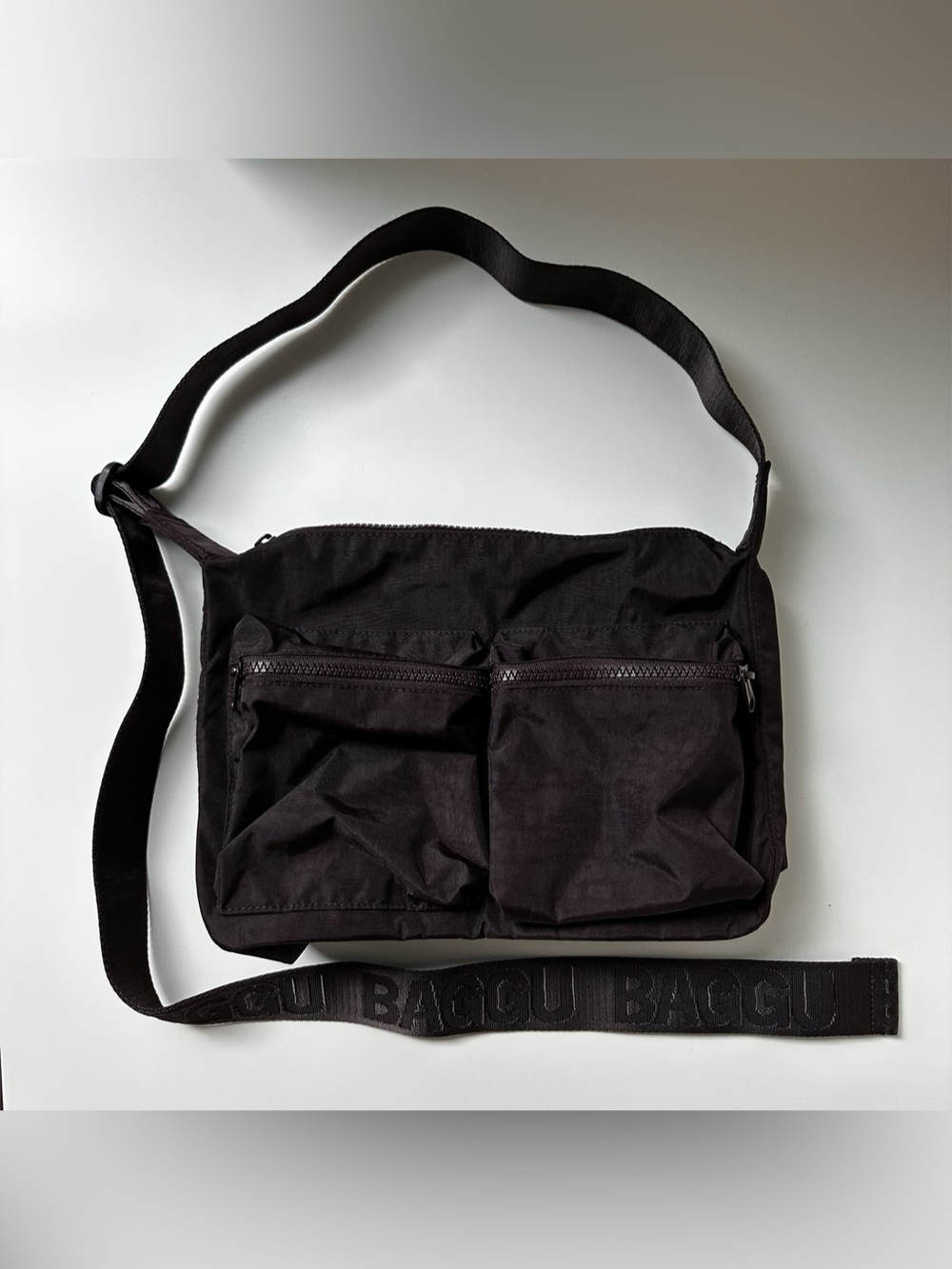 BAGGU Chocolate Plum Medium Cargo Crossbody